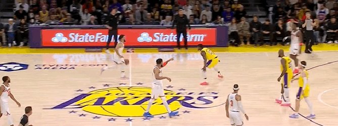 包含湖人擒鹈鹕，维斯布鲁克发威助球队稳住局势的词条